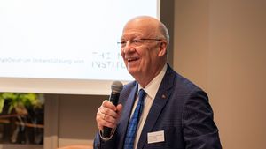 Prof. Wahlster wird für Lebenswerk geehrt – Hall of Fame der deutschen Forschung