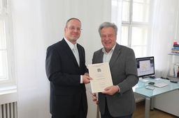 Dr. Peter Fettke wurde vom Präsidenten der Universität des Saarlandes zum Professor ernannt