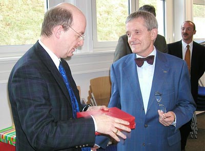 (v.l.n.r.) Prof. Dr. Wolfgang Wahlster, Prof. Dr. Peter Deussen, Universität Karslruhe, 18. Februar 2003